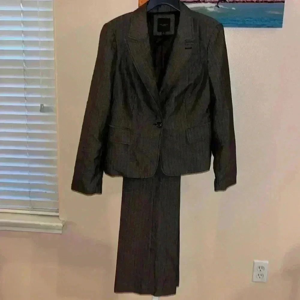 The Limited   Collection size 8 pantsuit